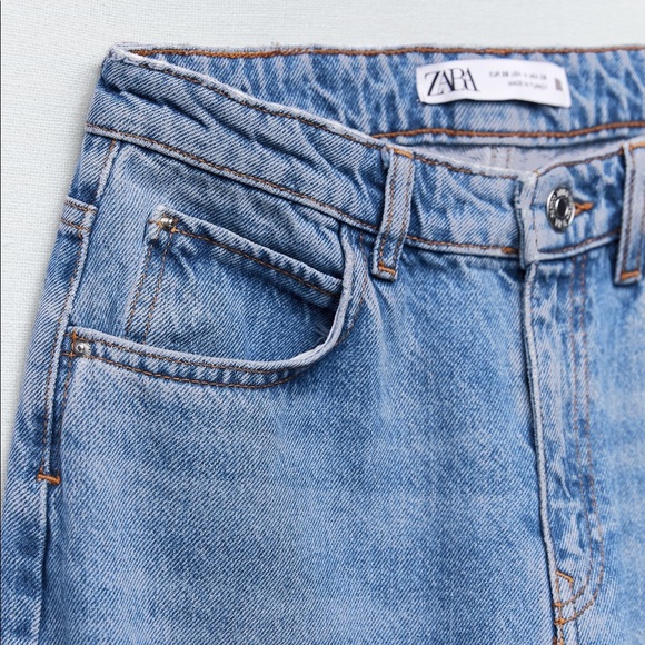 🏷️ SOLD •ZARA •  Super High Rise Straight Leg Z1975 Jeans • 10 - Picture 3 of 15